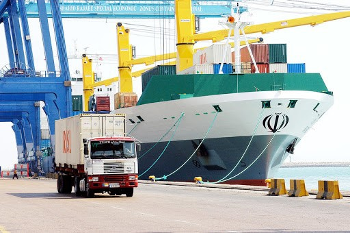 واردات محصولات به دبی از طریق حمل و نقل جاده ای